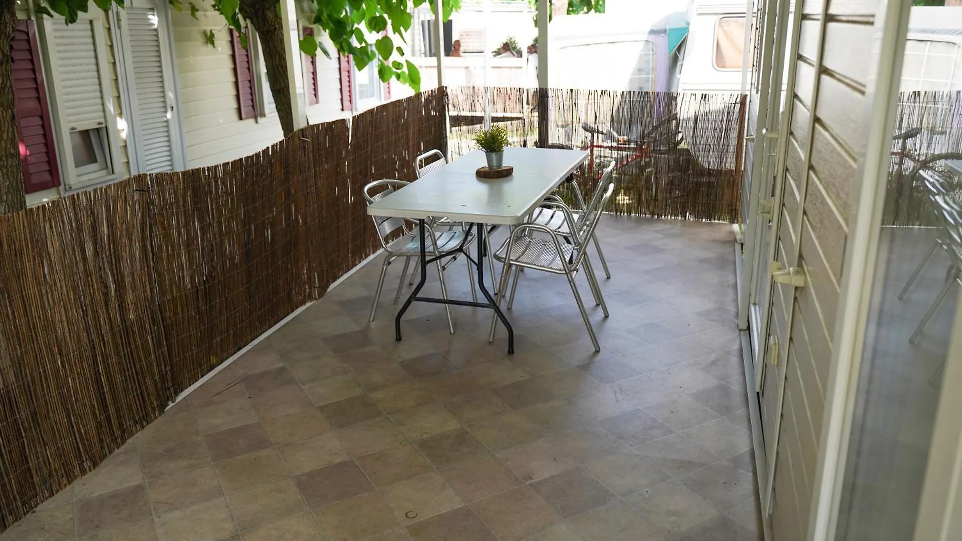 Camping Vila Village Sant Feliu de Buixalleu